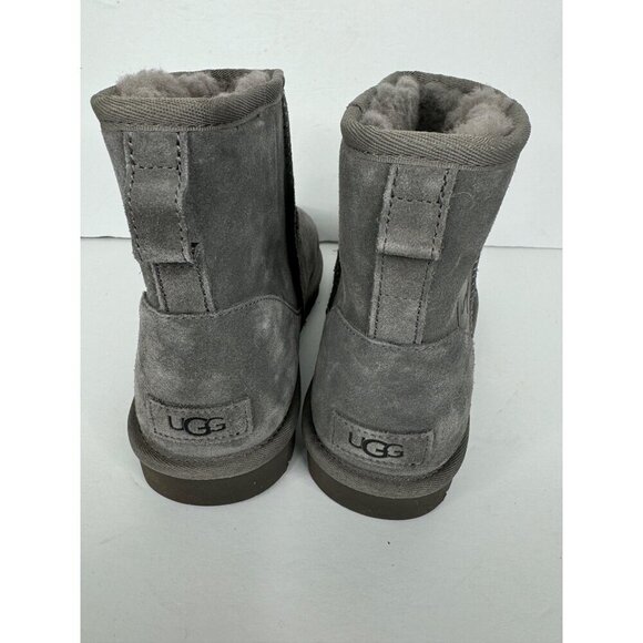 NEW UGG Classic Mini UGG Rubber Logo Grey Boot Suede Sheepskin EU 42 US 11 UK 9 - Picture 7 of 9